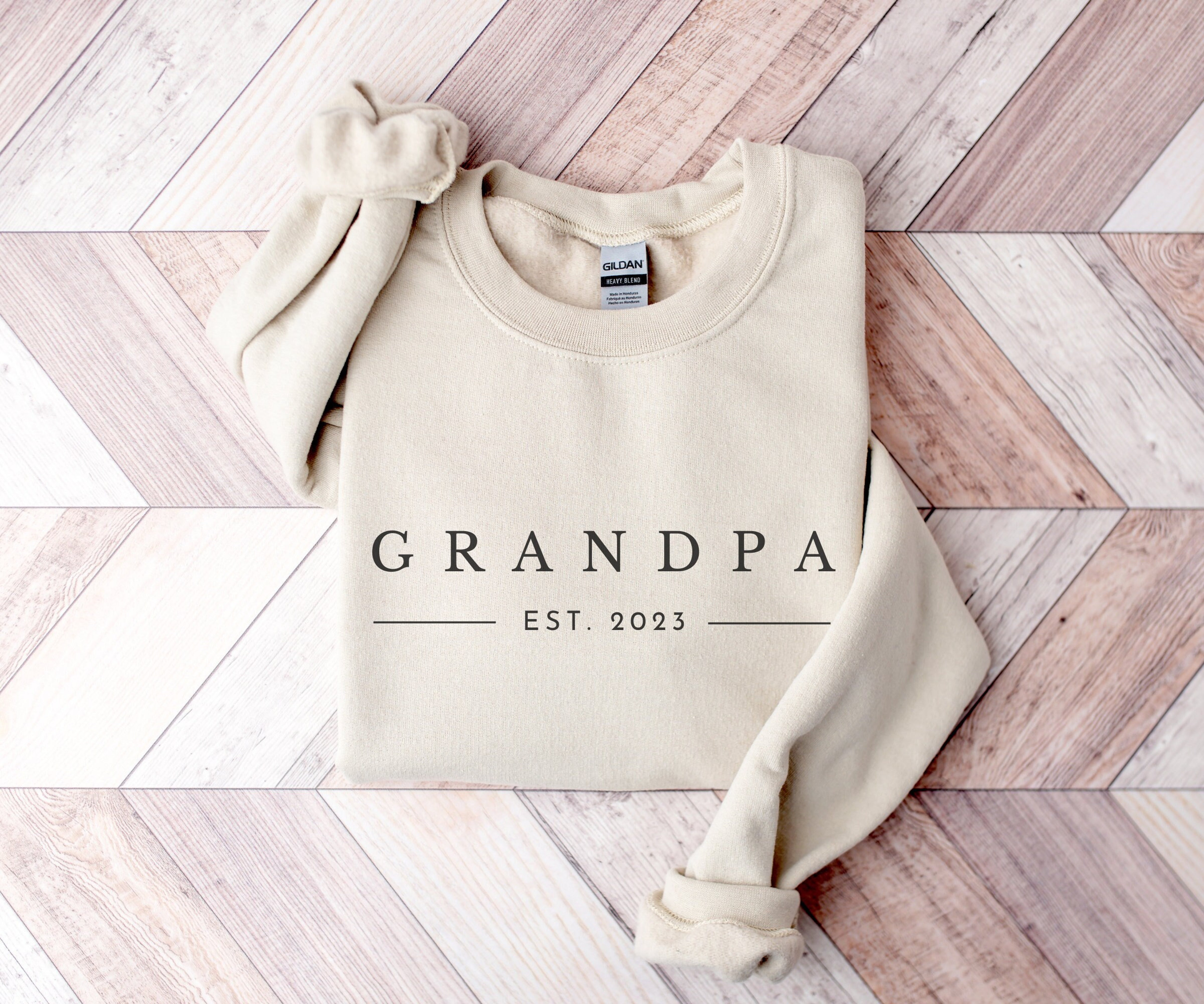 Custom Year Grandpa Sweatshirt, Personalized New Grandpa Sweater, Minimalist Custom Grandpa Hoodie, Father&#39;s Day Gift, Gift for Grandpa