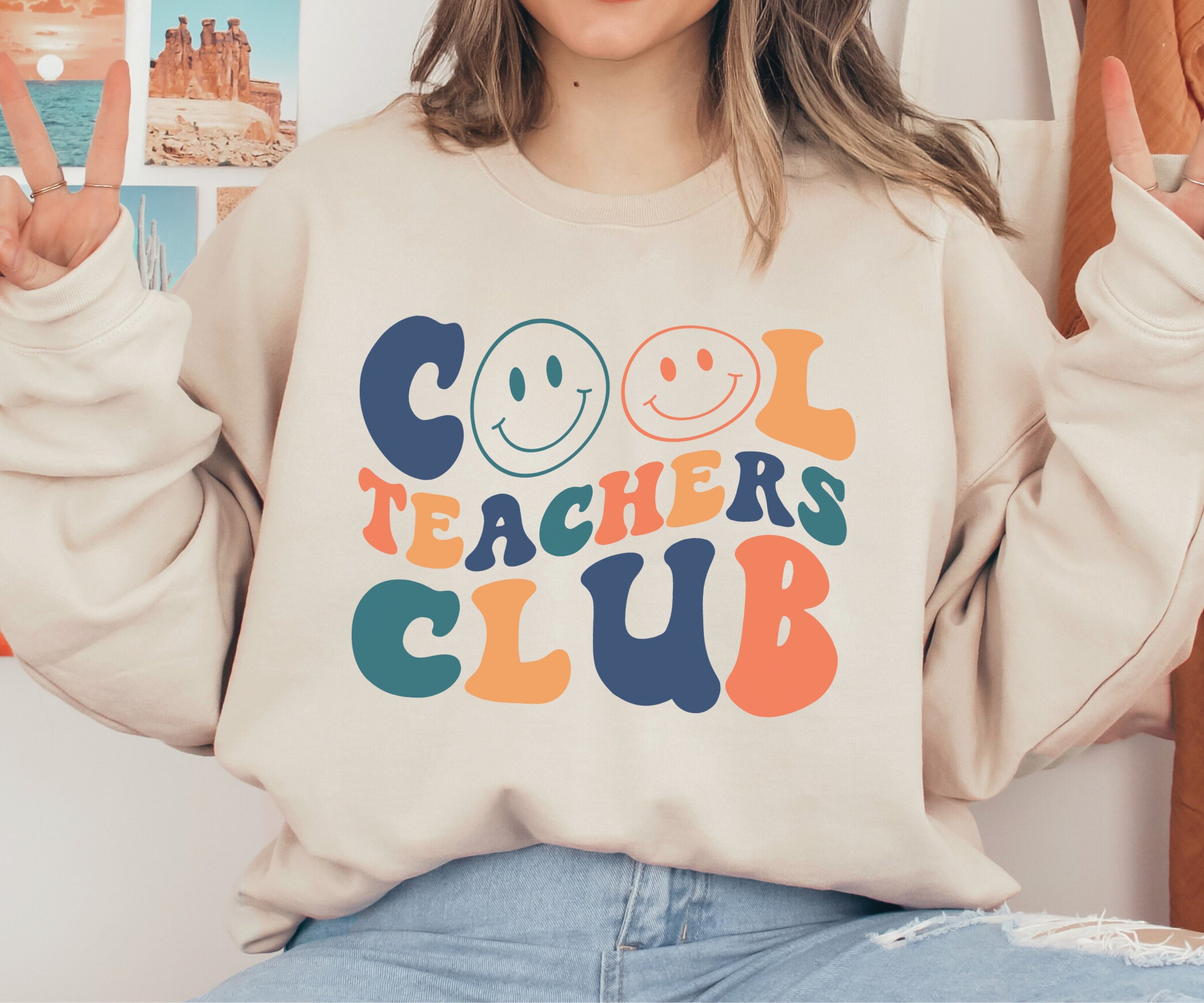 Cool Teachers Club, Retro Teacher Sweatshirt, Trendy Sweatshirt, Teacher Gift, New Teacher Gift, Retro Sweatshirt, Teacher Sweatshirt