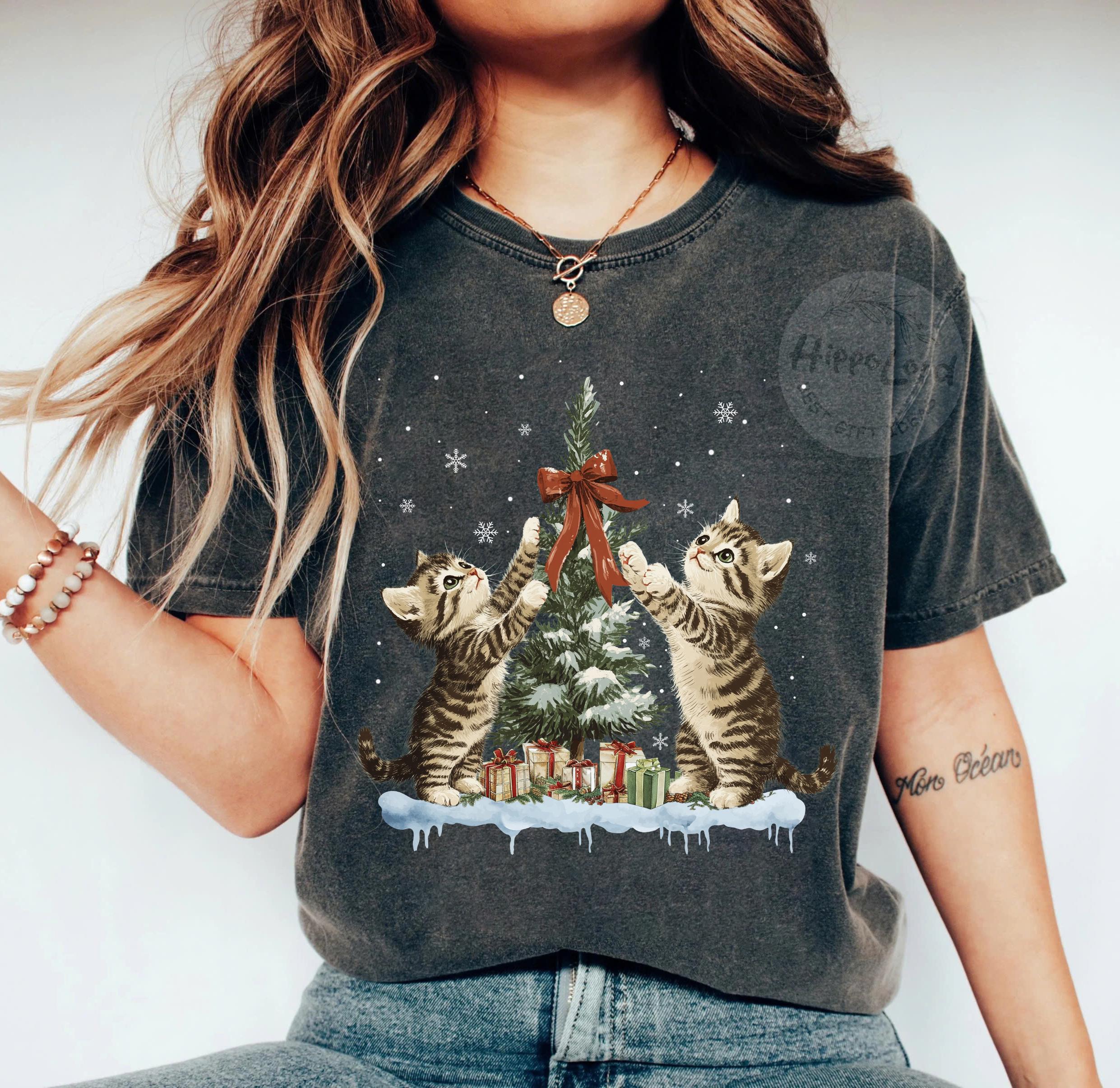 Cute Cat Christmas Sweatshirt, Cat Lover Gift For Christmas, Womens Christmas Sweatshirt, Cat Mommy Shirt, Christmas Gift for Cat Lover