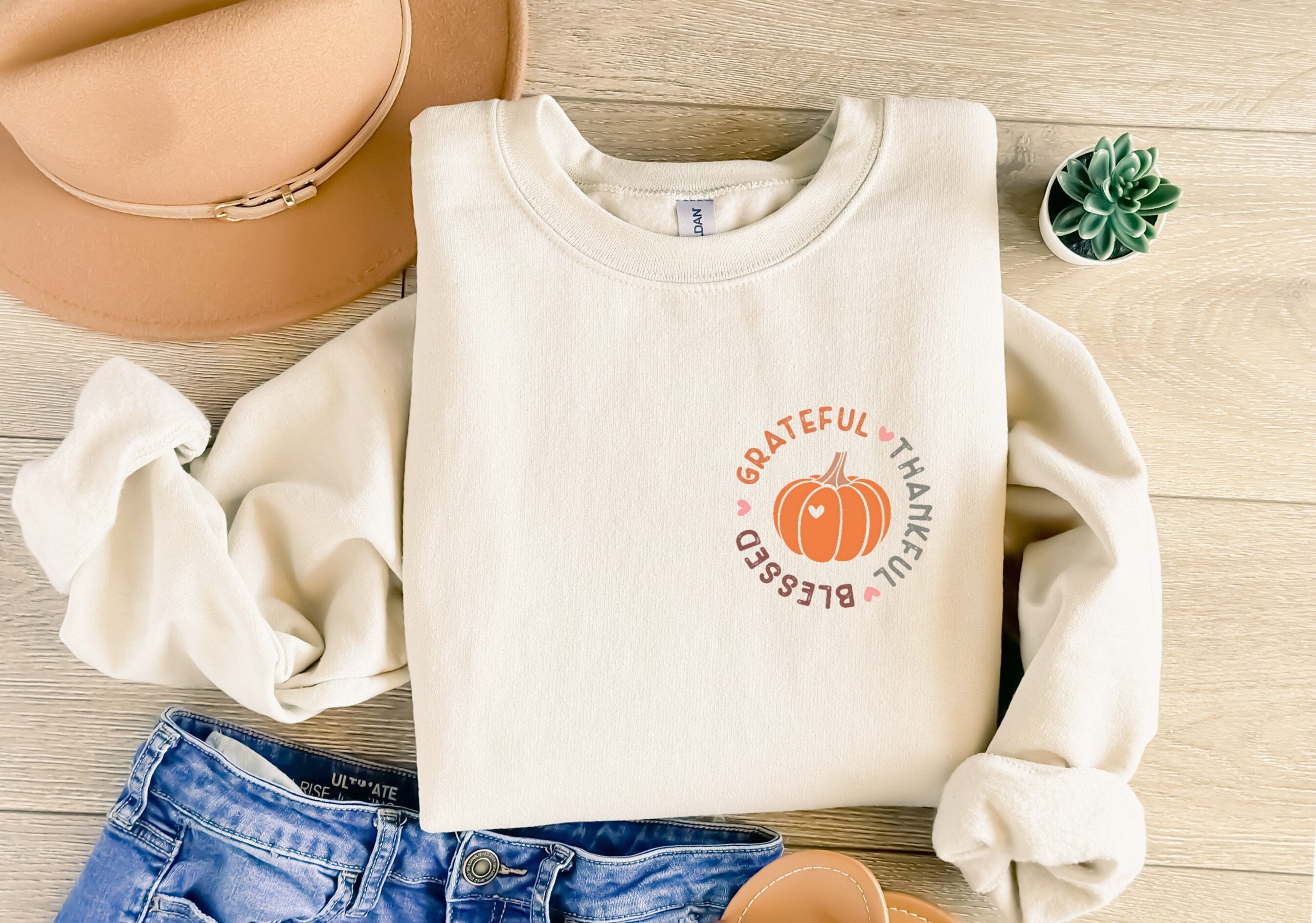 Thankful Blessed Grateful Shirt, Womens Thanksgiving Sweatshirt, Retro Thankful Sweatshirt, Cute Thanksgiving Shirt, Thankful Family Shirts