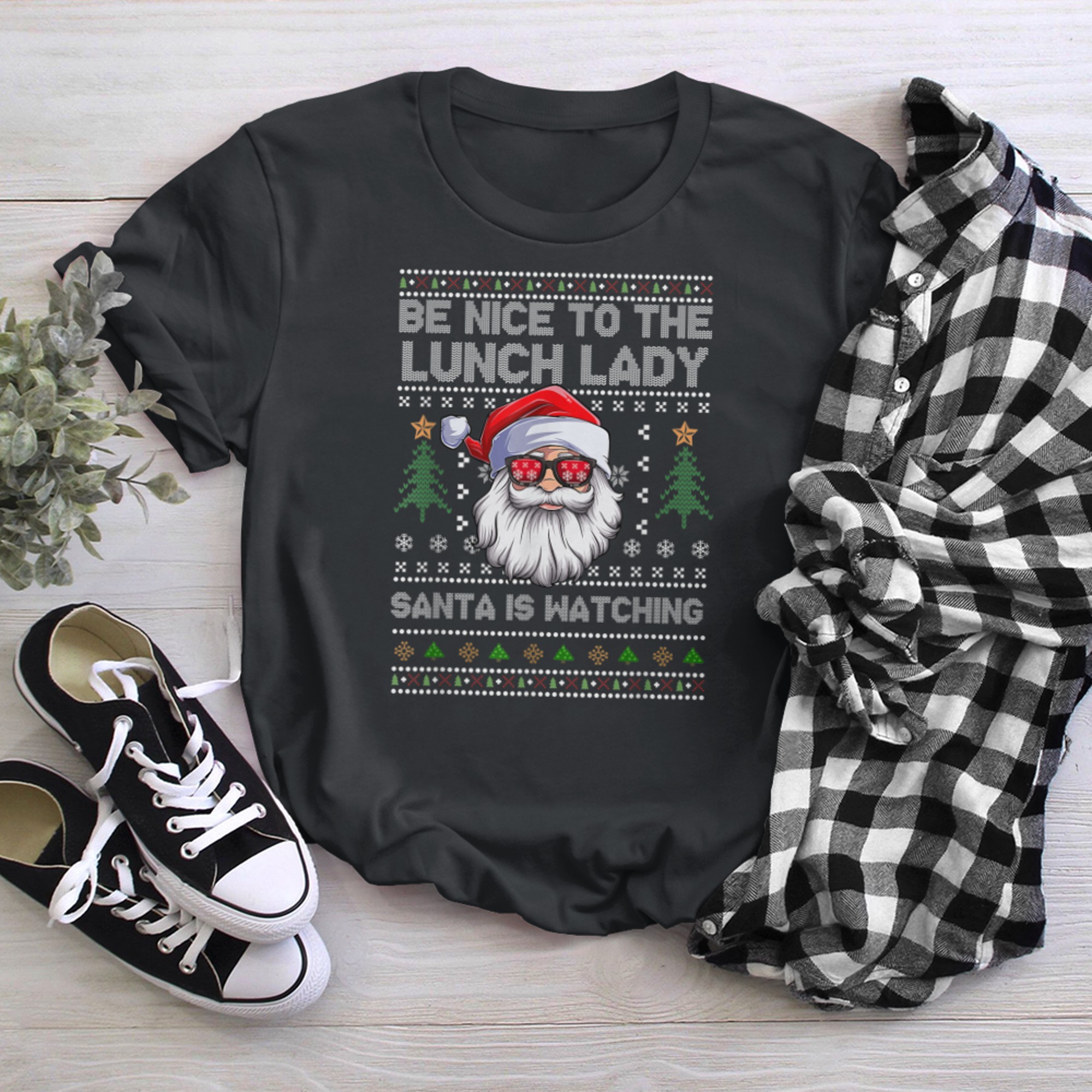 Be Nice To The Lunch Lady Cool Santa Face Ugly Christmas t-shirt black