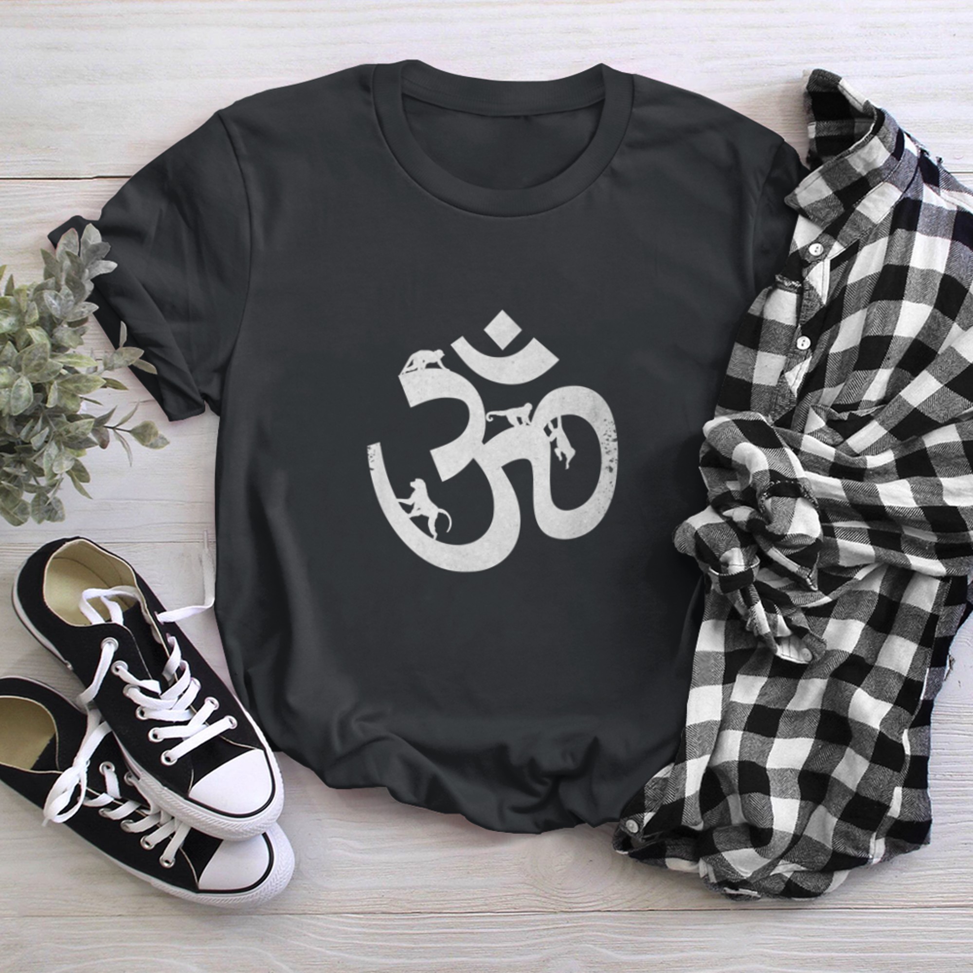 Om symbol monkey Funny Yoga Aum symbol t-shirt black