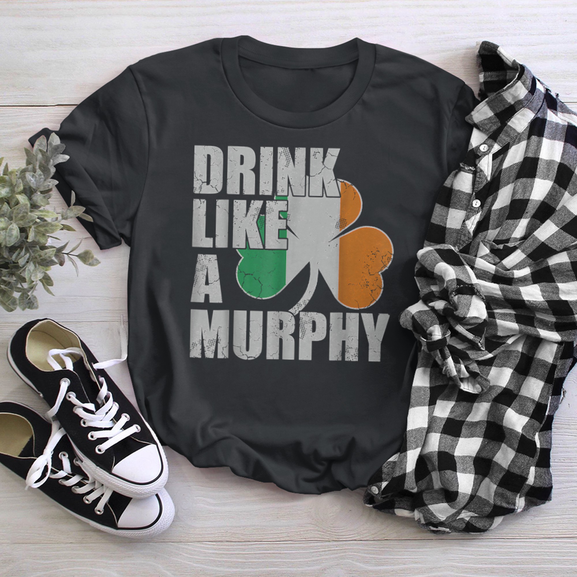 Drink Like A Murphy St Patricks Day Shamrock Clovers Irish t-shirt black