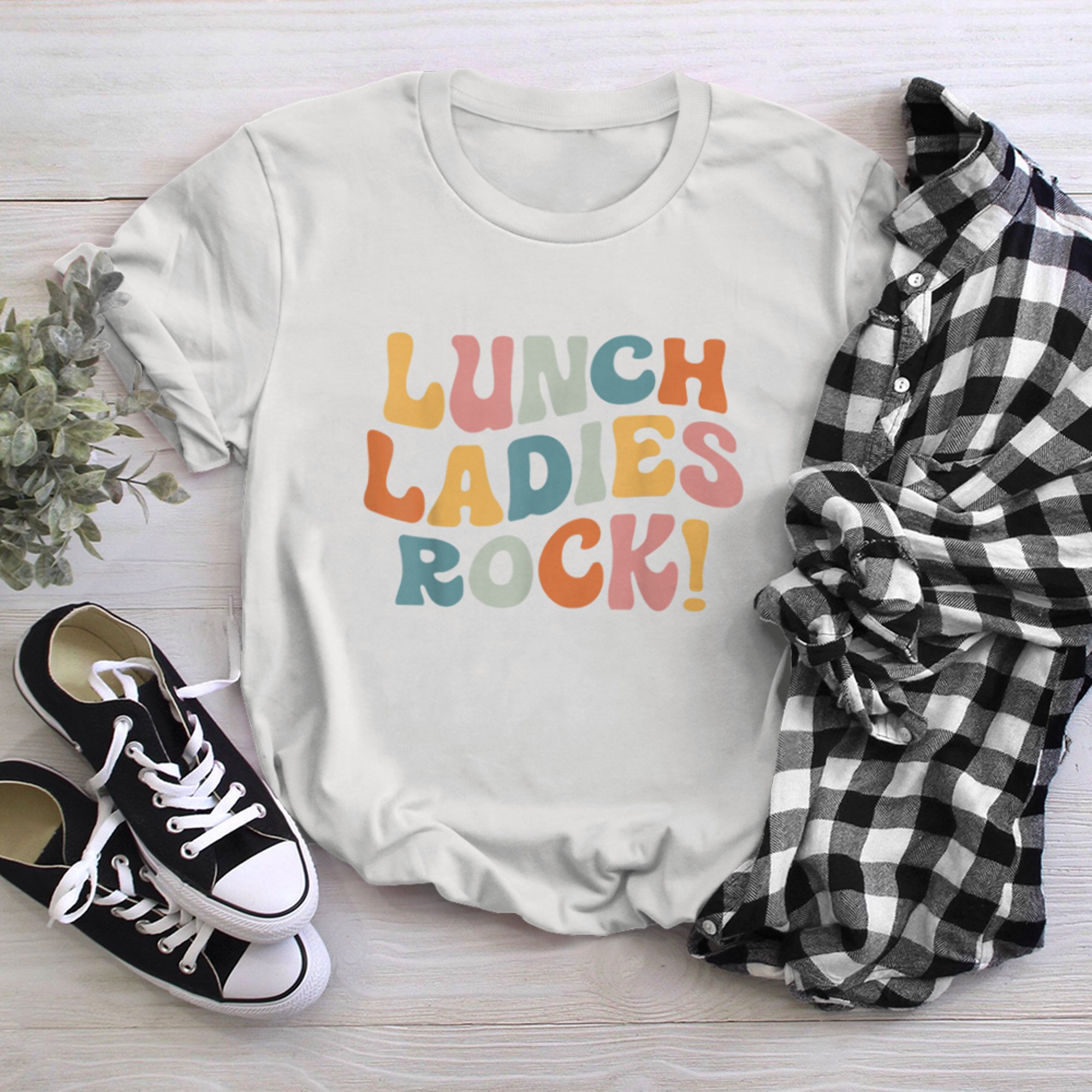 Lunch Ladies Rock! - Retro Lunch Ladies Squad Cafeteria Crew (1) t-shirt White