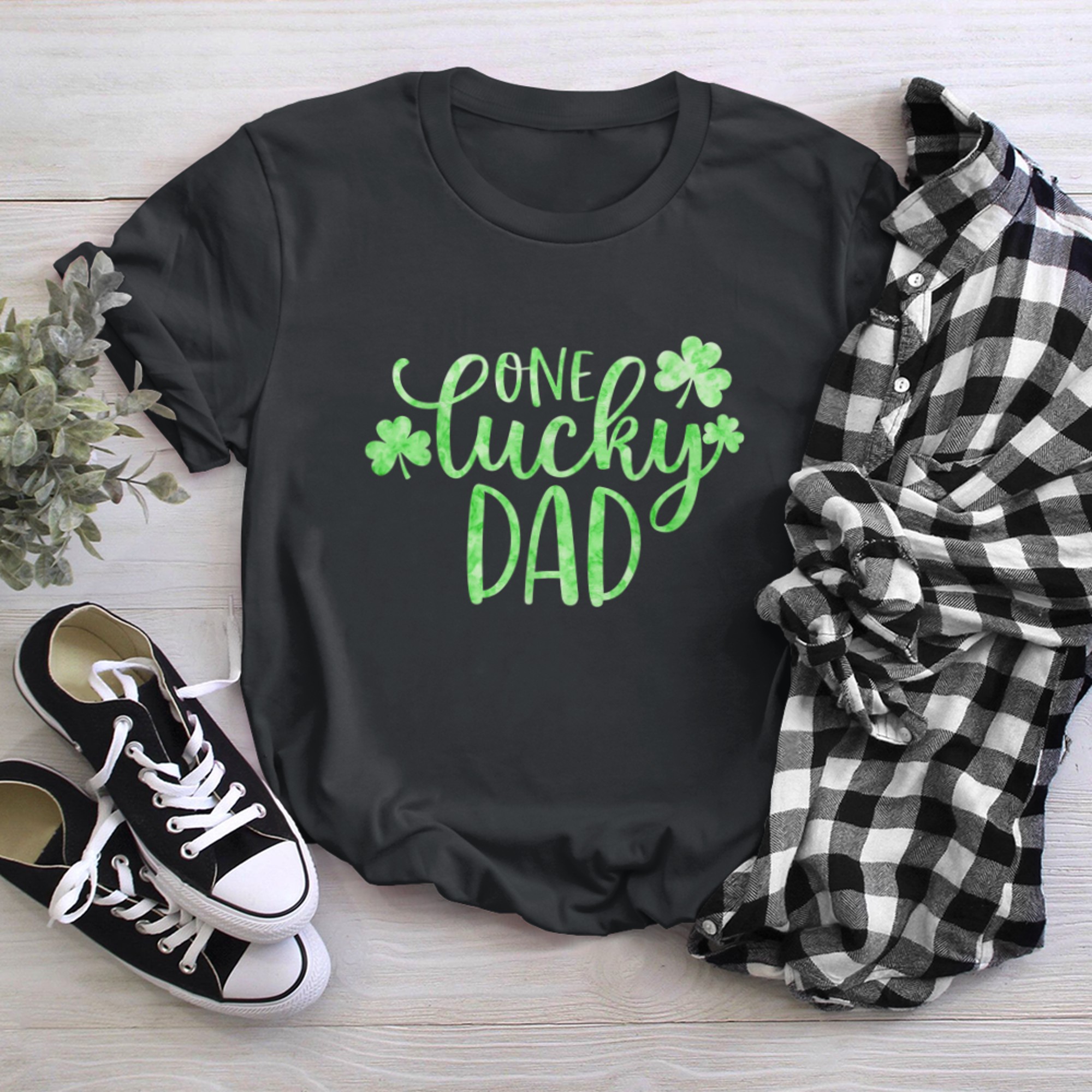 Mens One Lucky Dad Tie Dye St Patricks Day Shirt Men Daddy t-shirt black