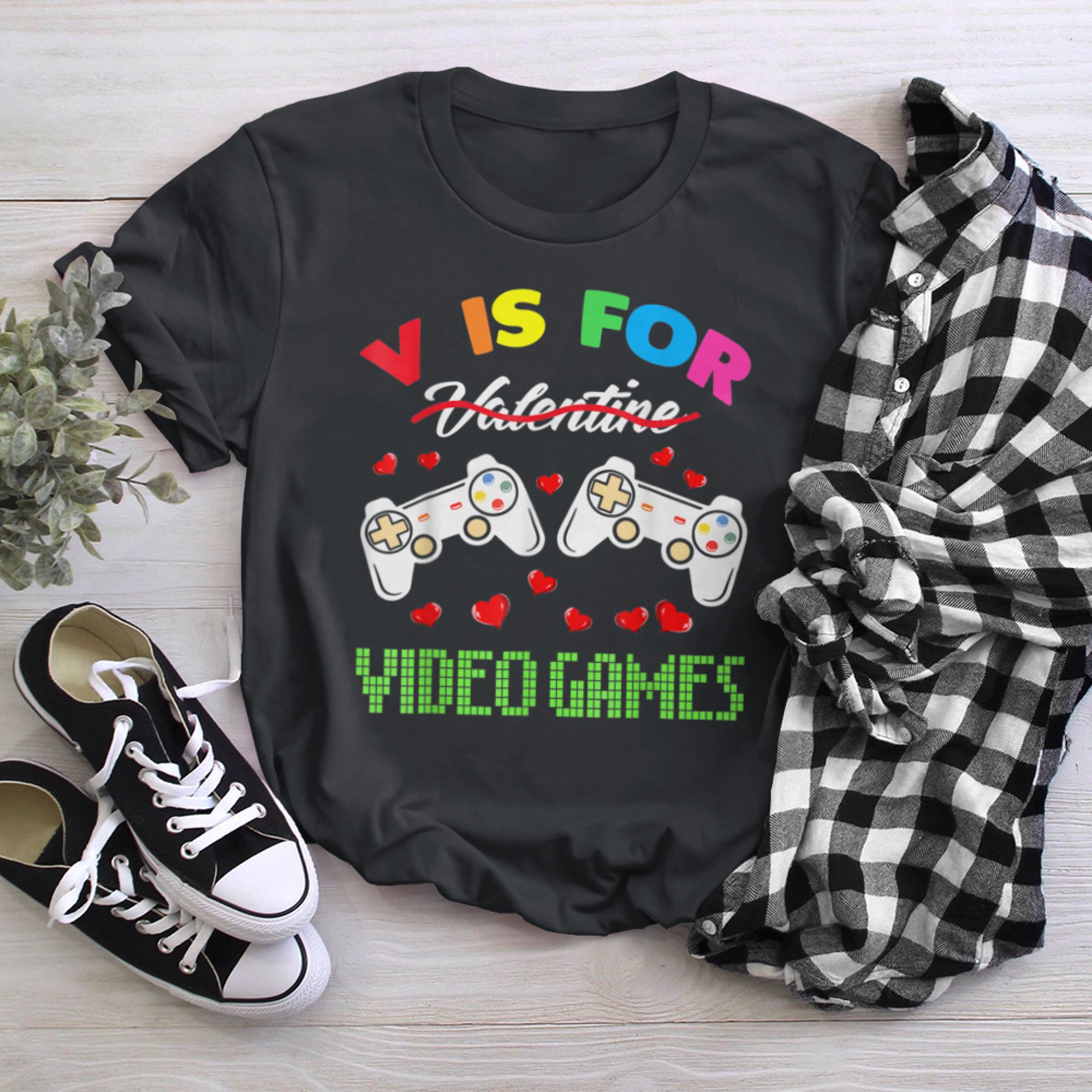 V Is For Video Games Funny Valentines Day Gamer Boy (3) t-shirt black