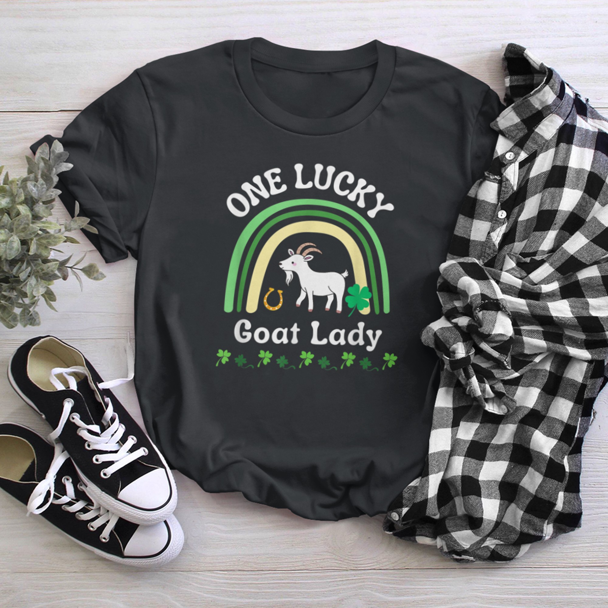 One Lucky Goat Lady St Patrick's Day Goat Mom Farm Animal t-shirt black